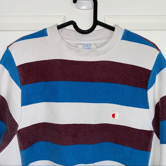 ❣️2/$15 CHAMPION Reverse Weave Crewneck Sweater - Picture 3 of 4
